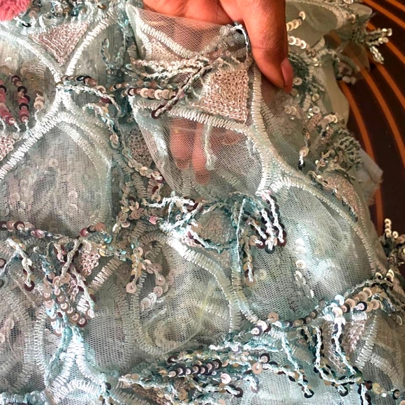 Bollywood inspired janhvi kapoor beautiful sequin saree - Picture 8 of 9